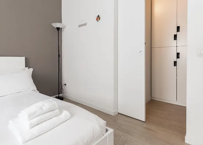 Apartmán Italianway Easy - Spontini 10 *