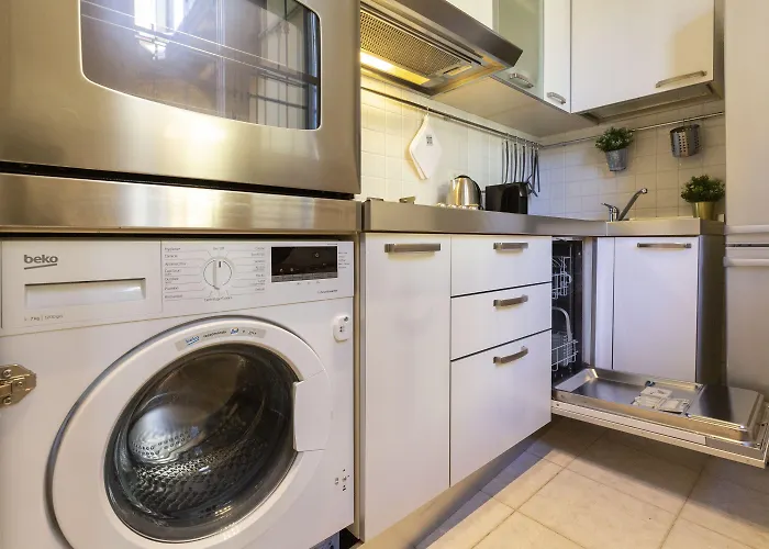 Urban Retreat - Isola District *