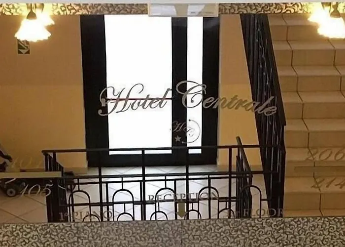 ホテル チェントラーレ ミラノ