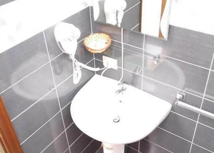 ホテル チェントラーレ ミラノ