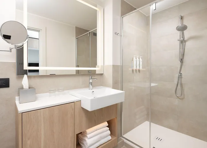 Courtyard By Marriott Linate Hotel Mediolan