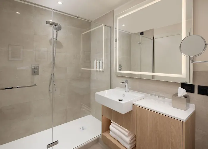 Courtyard By Marriott Linate Hotel Mediolan