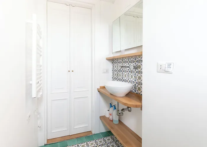 Alessia's Flat- Sarpi 5 Milano