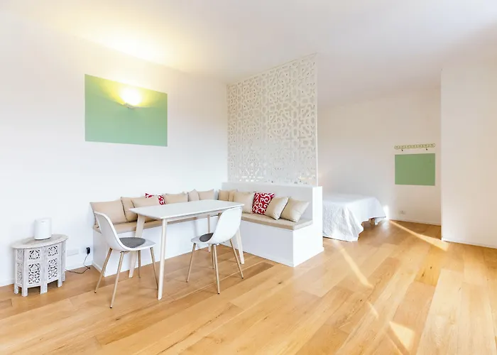 Alessia's Flat- Sarpi 5 * Milán