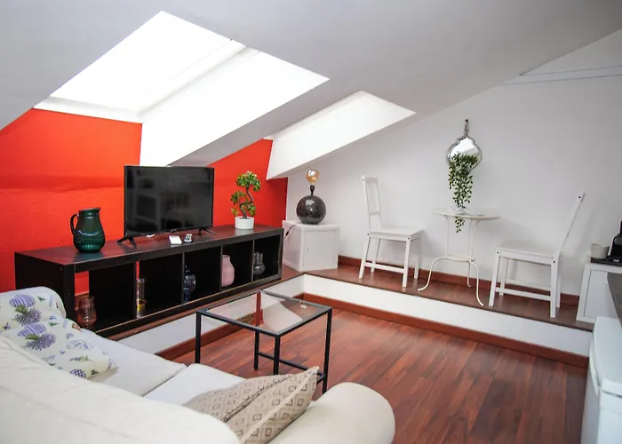 Hosting Dreams Attics - Duomo Appartement