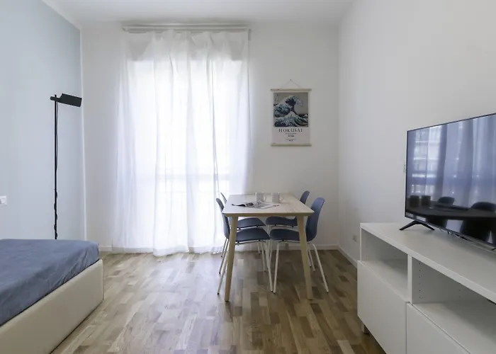 Italianway - Corsica 64 * Милан