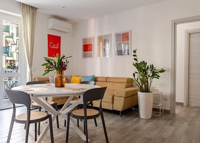 Tatil Evi Pomodoro House - Luminoso Vicino Linate, Duomo, Fabrique, Unipol Dome