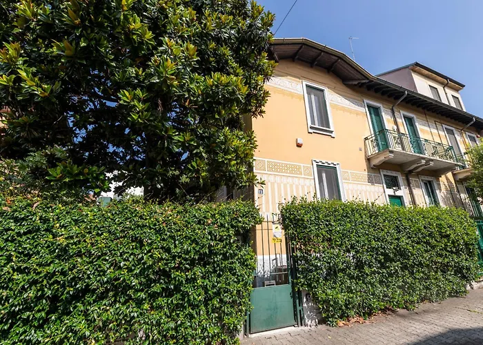 Villa Exclusive Italian Garden In *