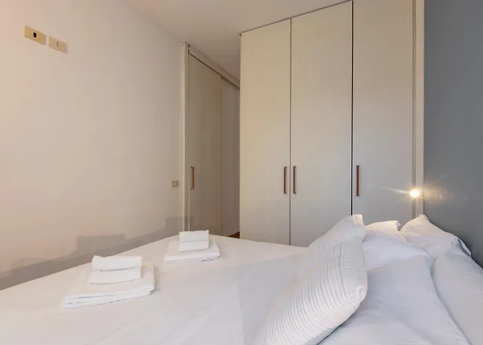 Elegant Self Check-in Metro To Duomo 12 Apartmán *