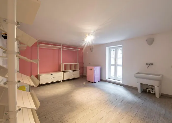 Exclusive Italian Garden In Villa Milano