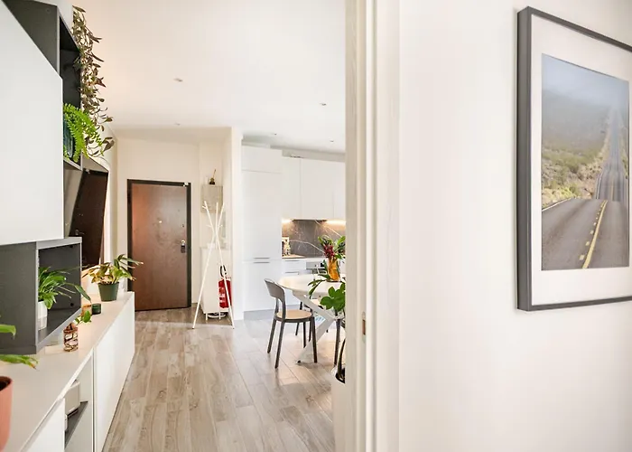 Pomodoro House - Luminoso Vicino Linate, Duomo, Fabrique, Unipol Dome Tatil Evi *