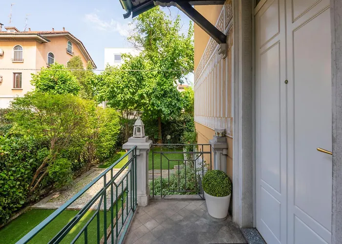 Villa Exclusive Italian Garden In