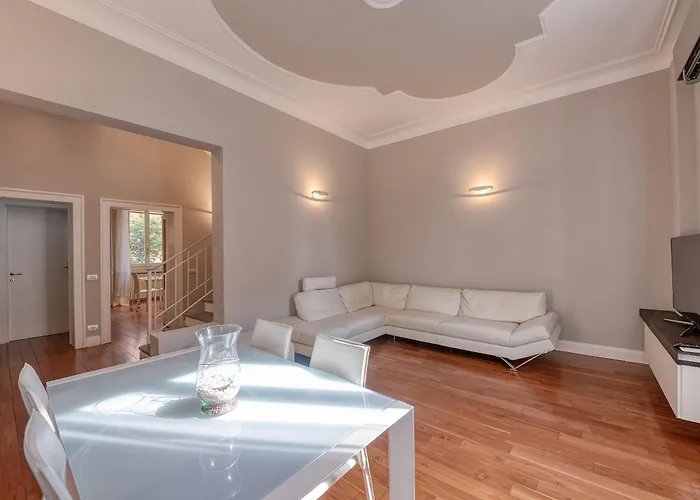 Villa Exclusive Italian Garden In Milano