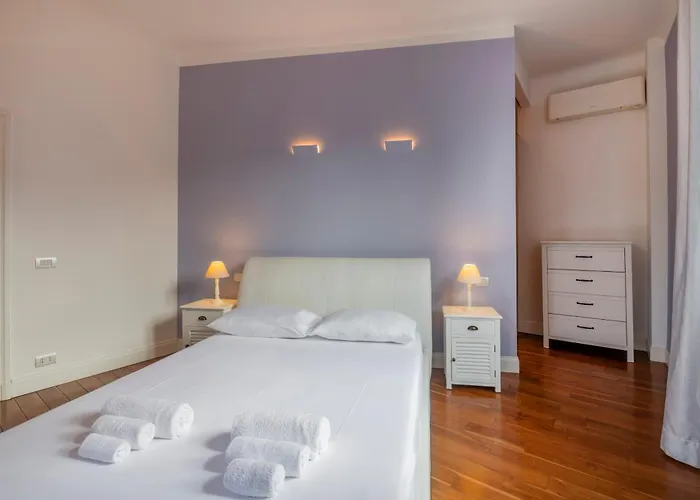 Villa Exclusive Italian Garden In Milan