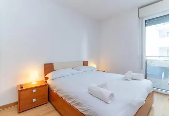 아파트 Ampio Trilocale Con Garage, 2 Terrazzi E Wifi