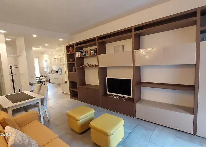 Apartament Large Citta Studi Mediolan
