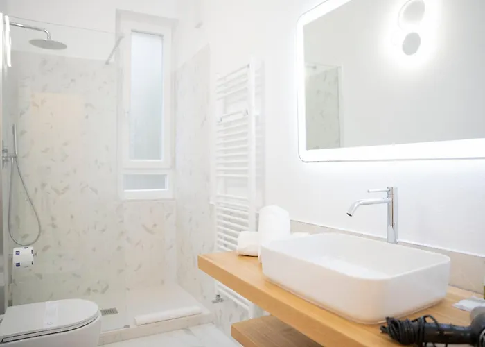 Modern Flat Metro Lotto-citylife-mico-self Check-in-ac *