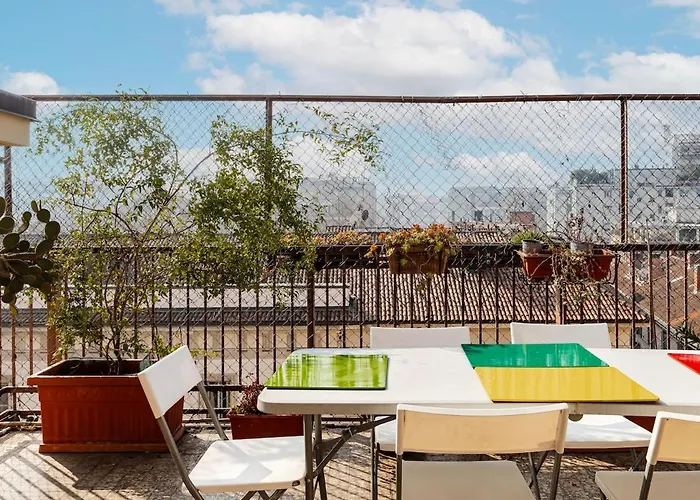 Center Rooftop With Terrace In Porta Romana Lägenhet