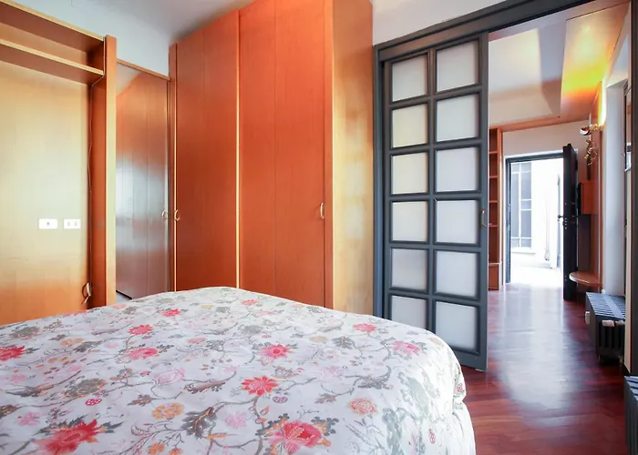 Exclusive In Heart Of * Milano