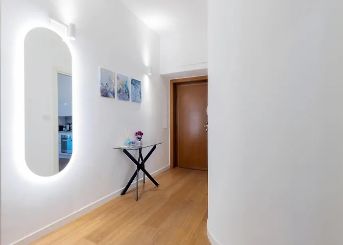 Trilocale Con Aria Condizionata E Parcheggio Privato Fronte * Milan