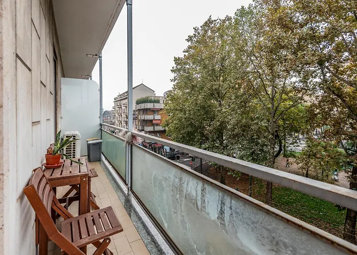 Luxury Via Montenevoso 4 Pax Wi-fi Daire