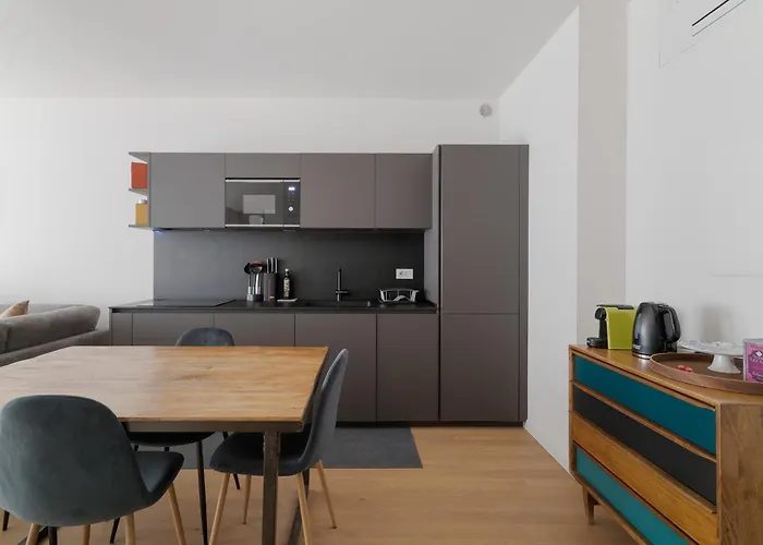 Guesthost - Modern Near Porta Venezia * Mediolan