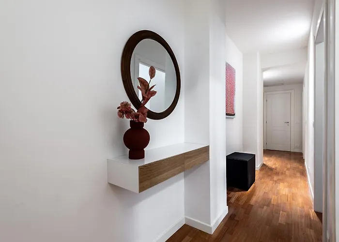 Stayeasy Crocetta - Duomo Walking, 2 Bedrooms 2 Baths * Milaan