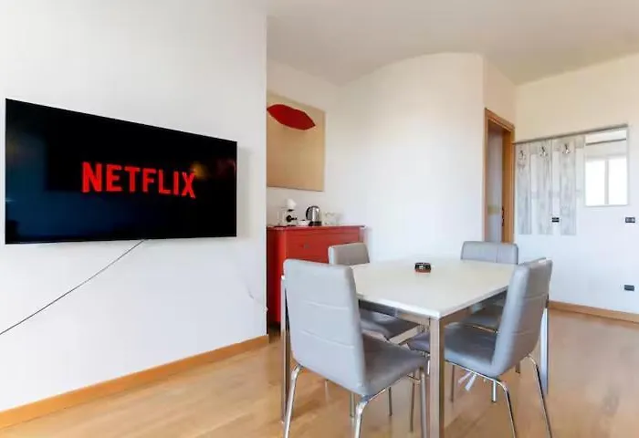 Ampio Trilocale Con Garage, 2 Terrazzi E Wifi