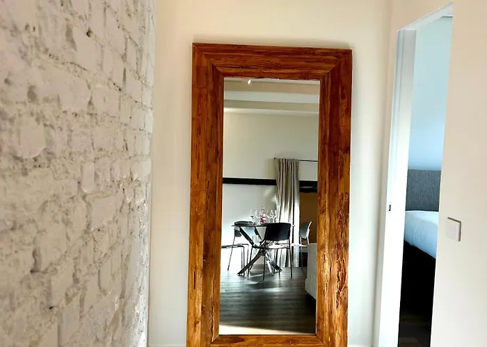 アパート Elegant Design Loft For A Luxury Stay, M1 To Duomo ミラノ