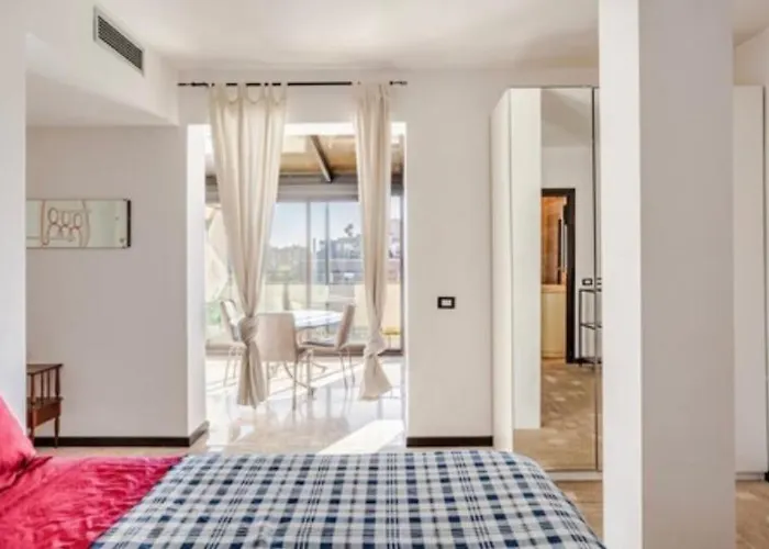 3 Bedrooms With Terrace Close To The Center Milano