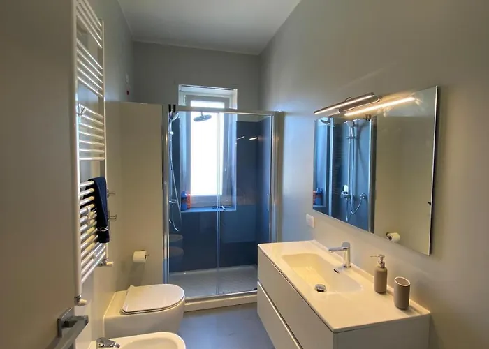 Two-room On A Quiet Street 15 Minutes From The Duomo *