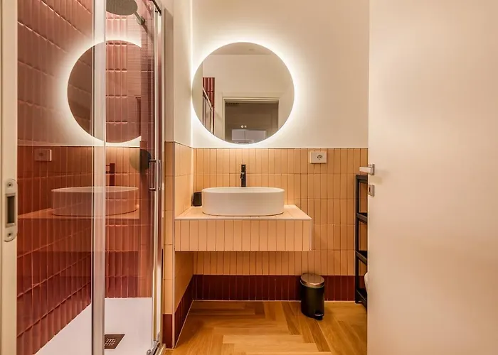 1 From Metro-new Luxury Studio-pta Venezia 7 米兰