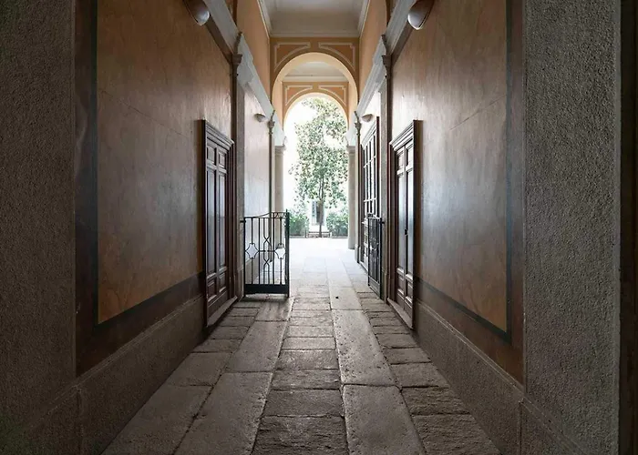 Chic In Cental Apartman