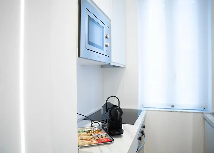 Modern Flat Metro Lotto-citylife-mico-self Check-in-ac *