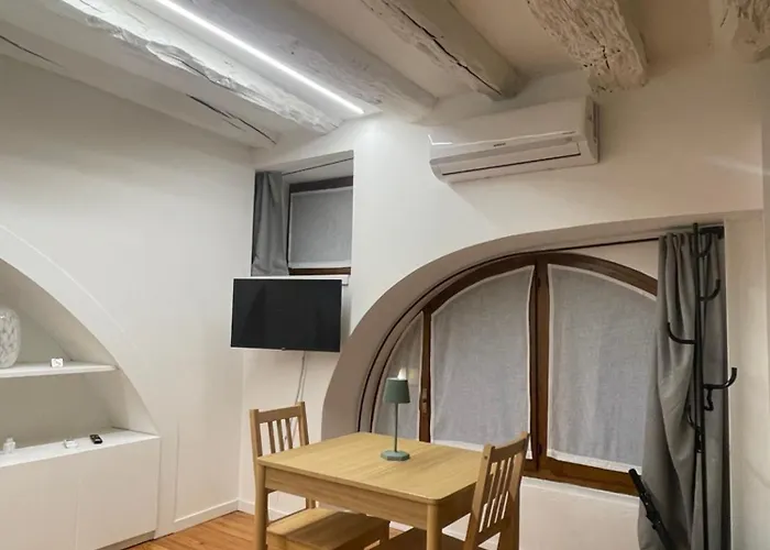 Elena S Navigli * Milano