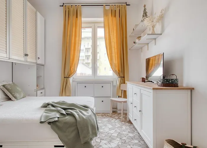 Hostmate - - Massarenti *