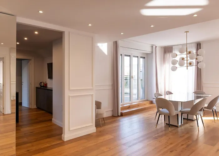 Lusso, Stile E Un Meraviglioso Terrazzo Nel Cuore Di *