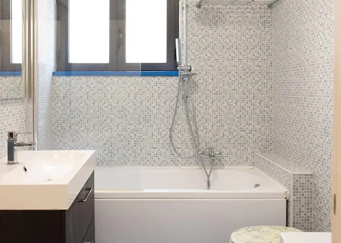 Lägenhet Ampio E Accogliente Bilocale In Zona Bicocca *