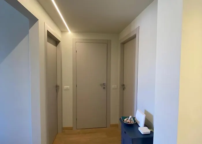 Two-room On A Quiet Street 15 Minutes From The Duomo Milan