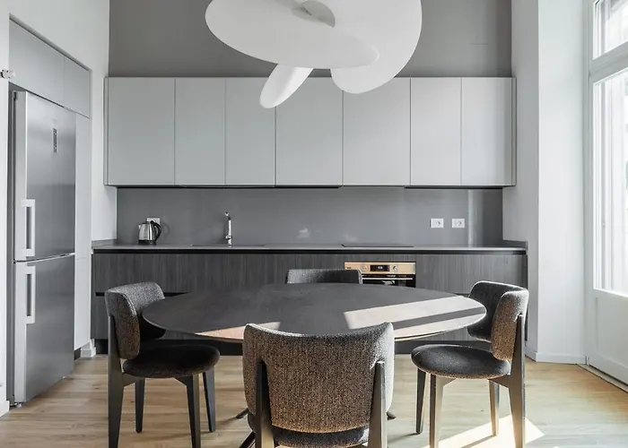 Tricolore - Luxury By Design Club Collection * Milano