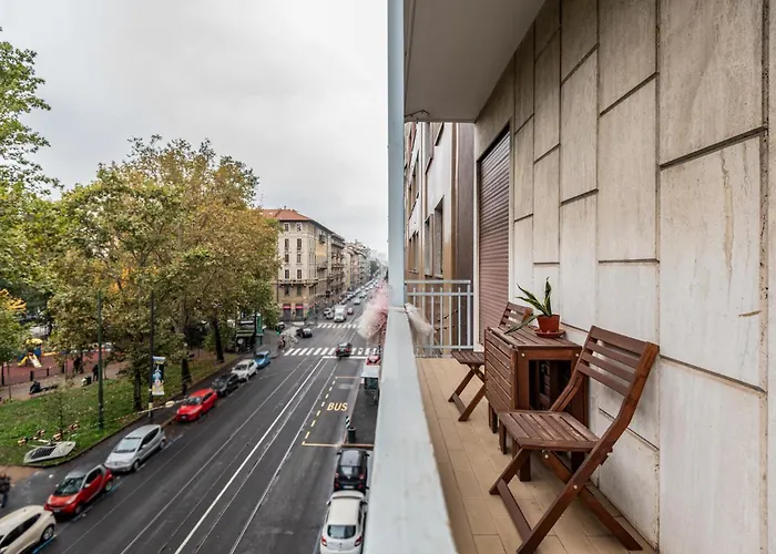 Luxury Via Montenevoso 4 Pax Wi-fi Daire *