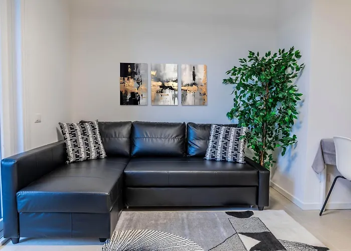 Prime Living Merlata - Cozy Garden *