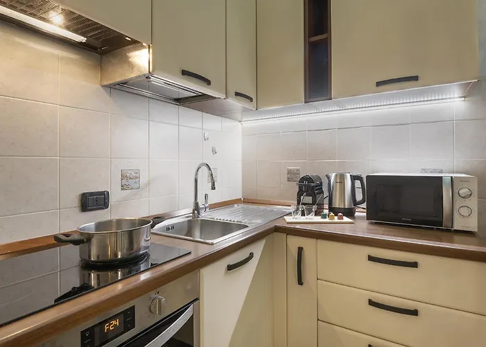 Apartamento La Corte Milanese - Bocconi, Navigli & Duomo