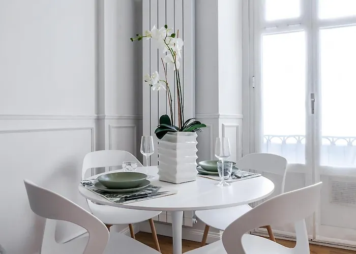 Apartment Luxury 2-bedroom Station *