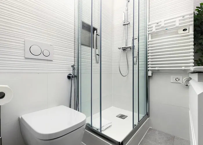 Piola M2-centrale, Ampio E Moderno Apartament *