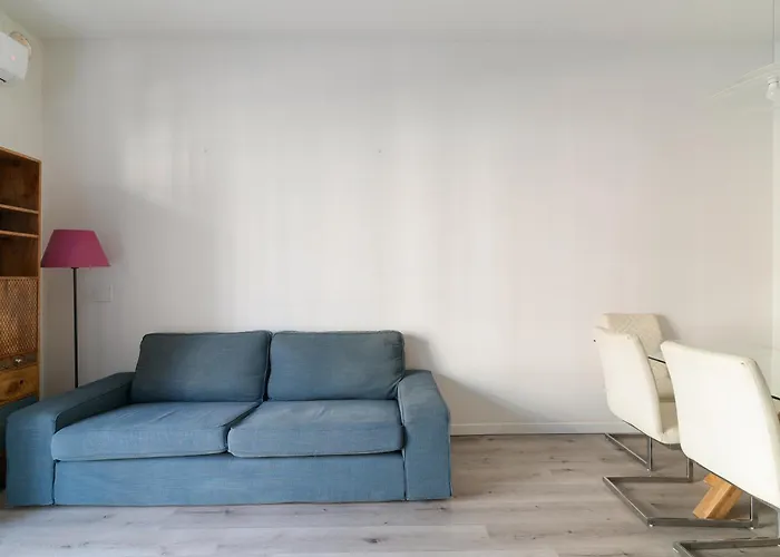 Guesthost - Lorenteggio Charming Flat Διαμέρισμα Μιλάνο