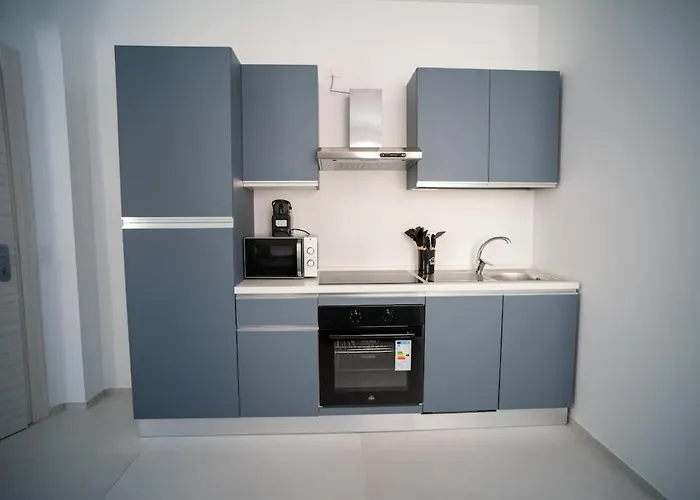 14 Nevoso Palace Милан