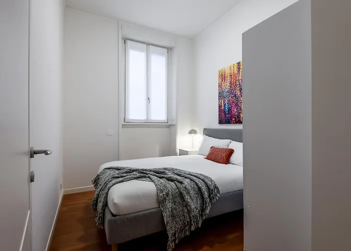 Stayeasy Crocetta - Duomo Walking, 2 Bedrooms 2 Baths