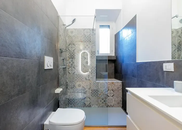 Appartement Trilocale Con Aria Condizionata E Parcheggio Privato Fronte