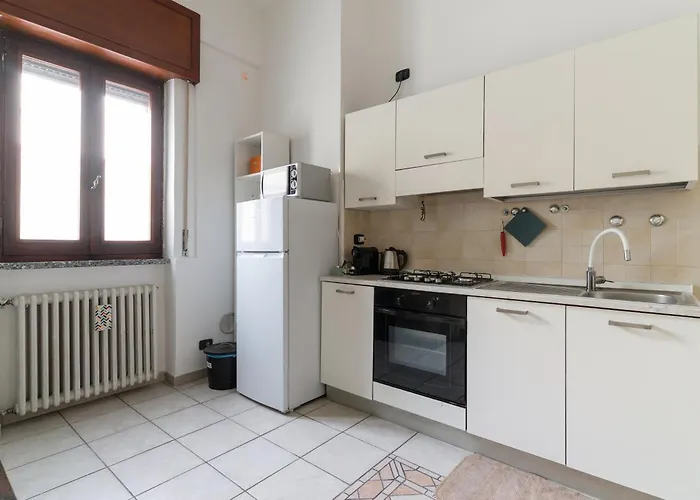 Guesthost - Comfy Nest In South